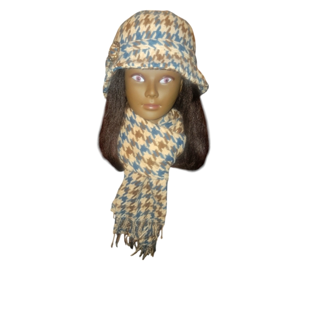Hat and scarf set